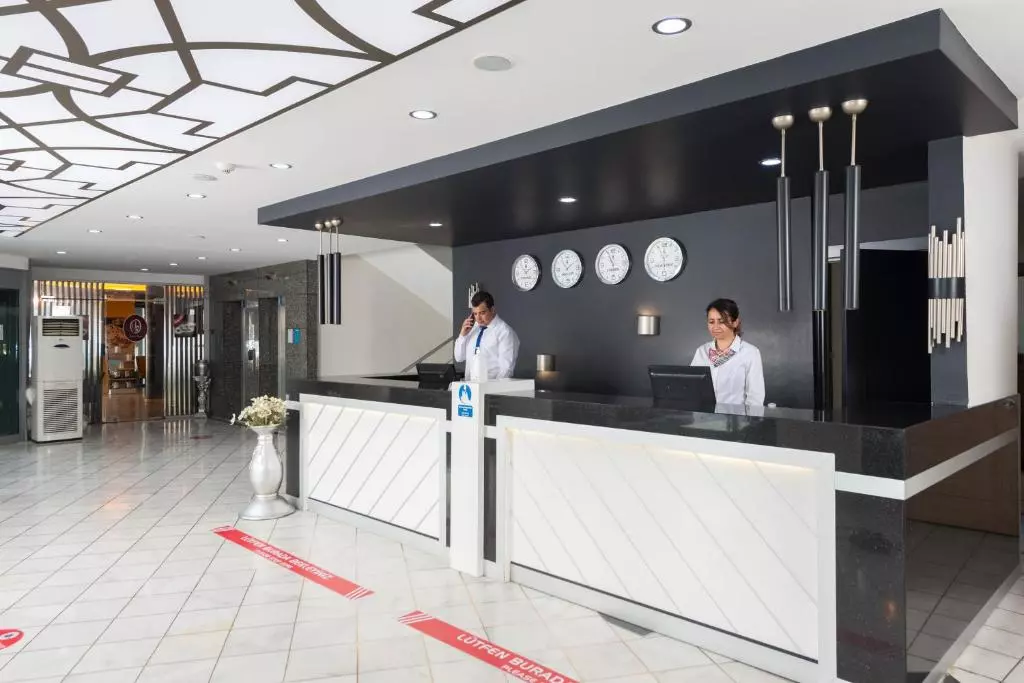 هتل ایسمیرا